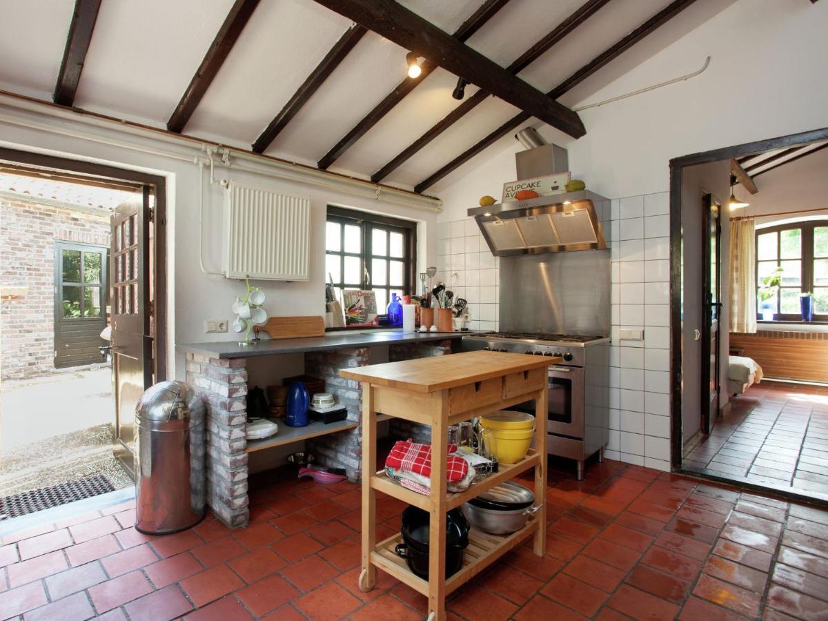 Magnificent Farmhouse In Sint Joost 외부 사진