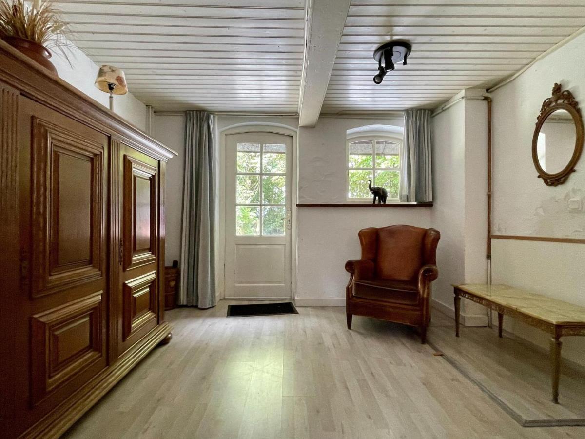 Magnificent Farmhouse In Sint Joost 외부 사진