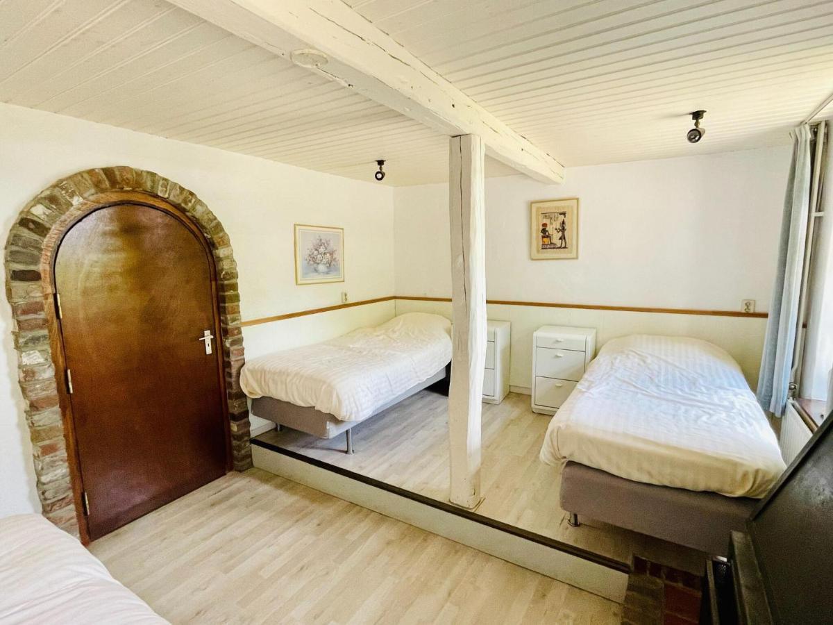 Magnificent Farmhouse In Sint Joost 외부 사진